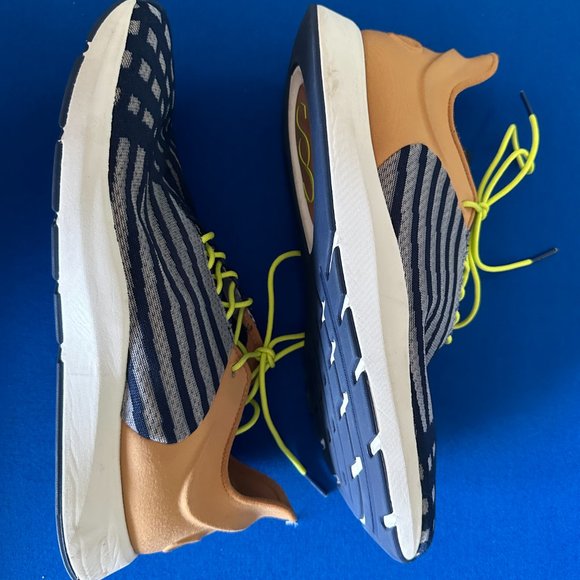 Saysh One by Allyson Felix size 12 - fantastic sneakers! Worn once! - Picture 8 of 11